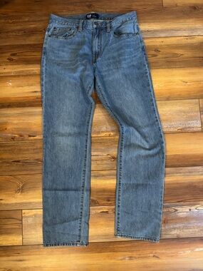 GAP Straight Fit Jeans Mens 31x32 Medium Wash Denim